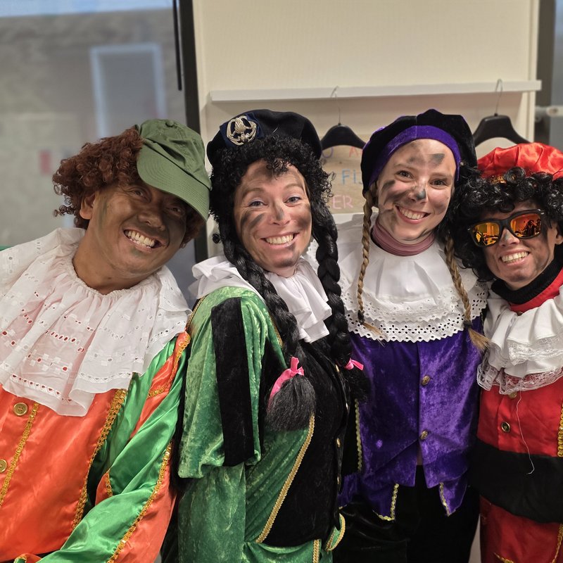 🎁 Terugblik: Een vrolijke verhuis-Sinterklaasfeest voor onze medewerkers en kinderen